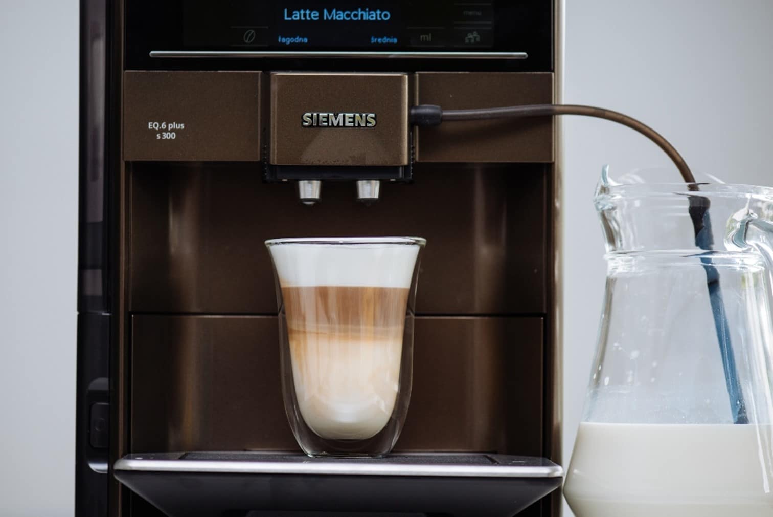 latte macchiato - rodzaj kawy z ekspresu Siemens SE.6 Plus