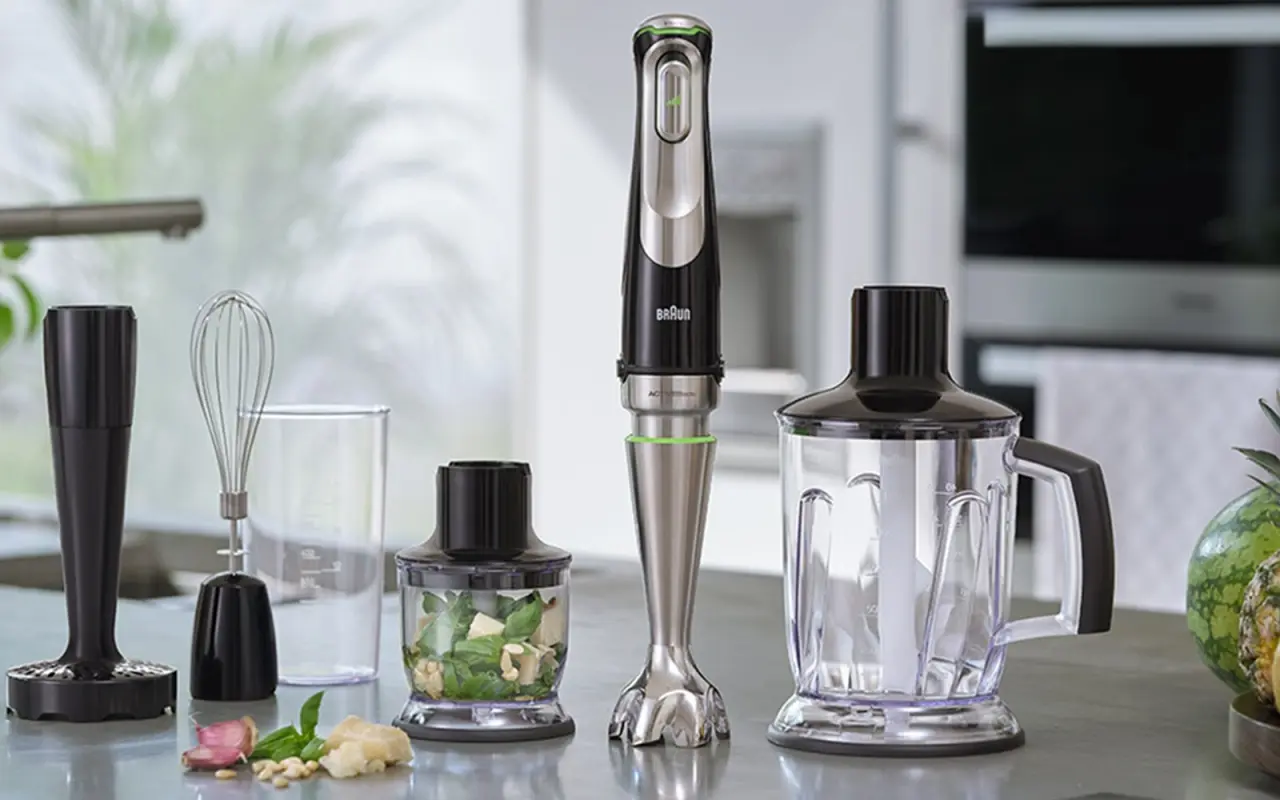 blender Braun MultiQuick 9 z przystawkami: do puree, trzepaczką, szatkownicą i blenderem kielichowym