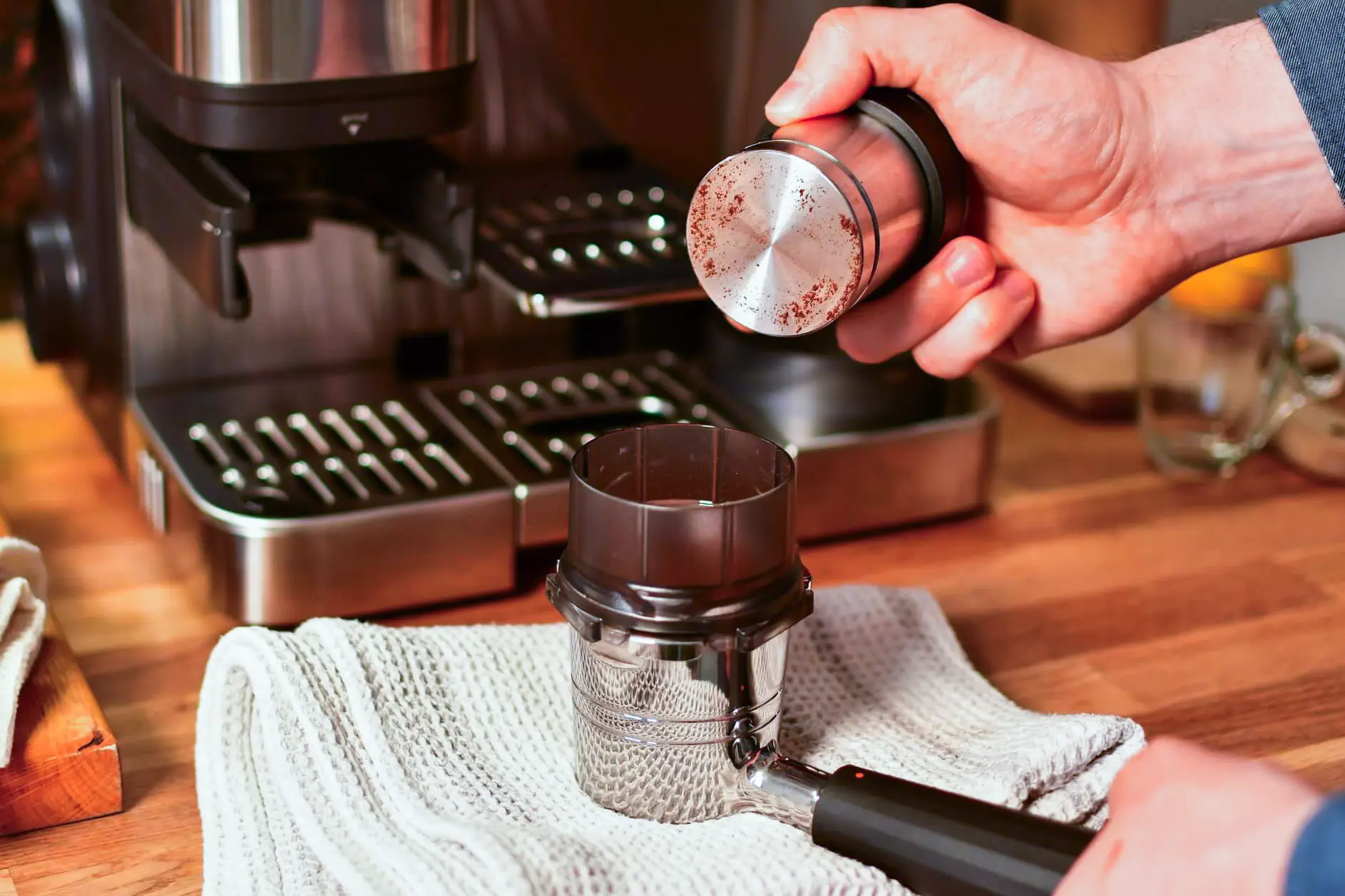 Tamper w ekspresie kolbowym Ninja