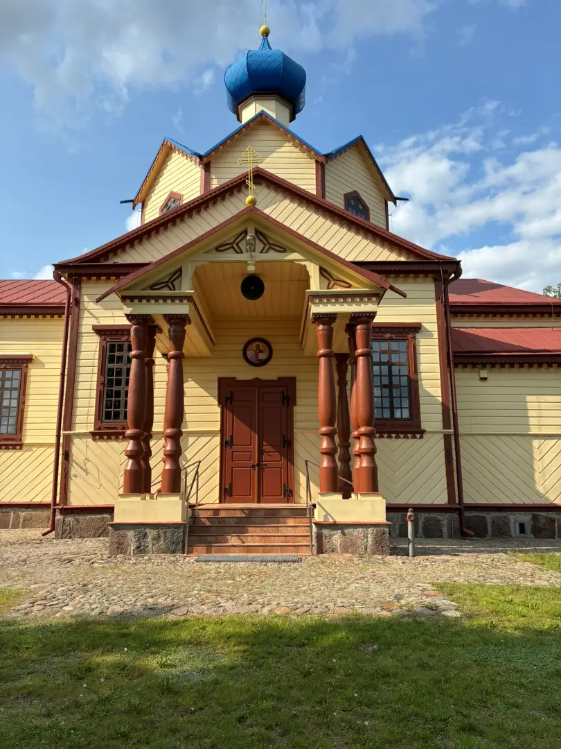 Szeroki kadr w iPhone 16e