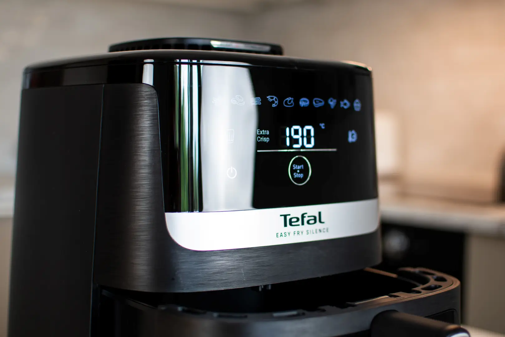 Panel dotykowy w air fryer Tefal Easy Fry Silence Vision XL EY5568