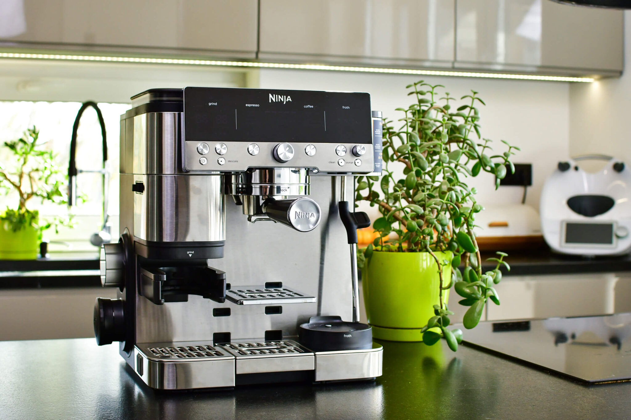 Ekspres kolbowy Ninja Luxe Cafe Premier