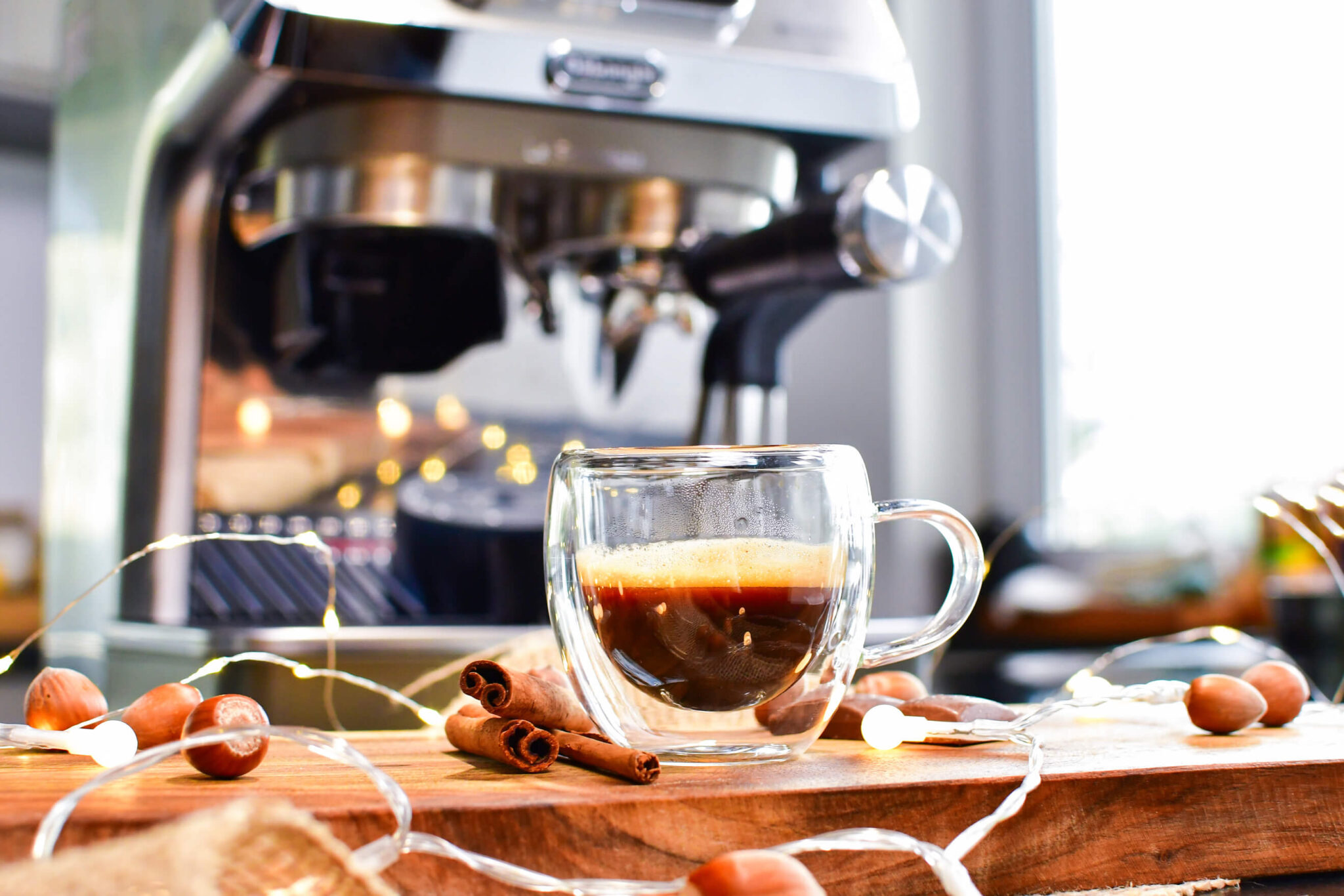 Podwójne espresso przygotowanie w ekspresie De’Longhi La Specialista Touch